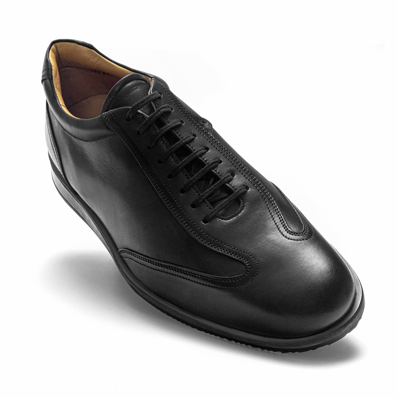 Sneakers ( Leather sporty shoes )