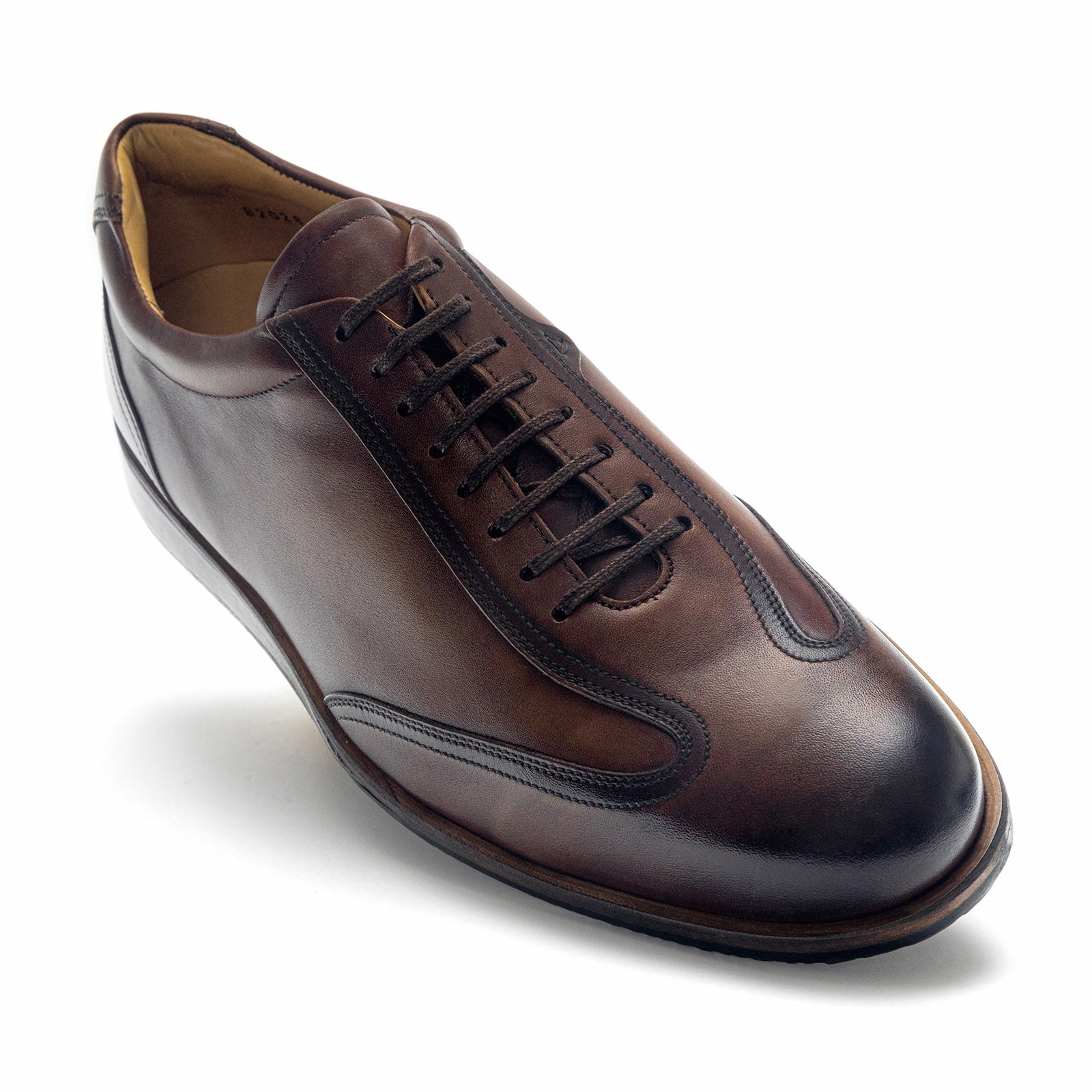 Sneakers ( Leather sporty shoes )