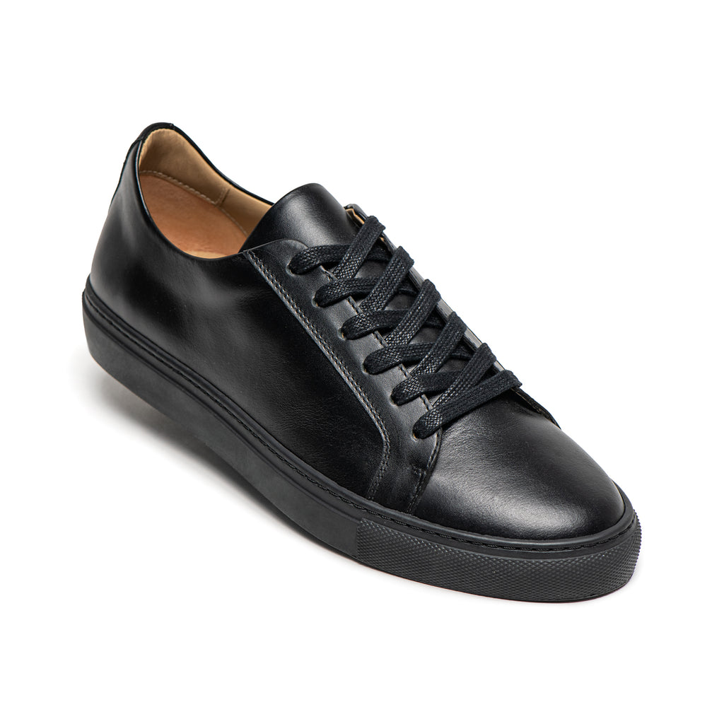 Sneakers Classic, Black Sole